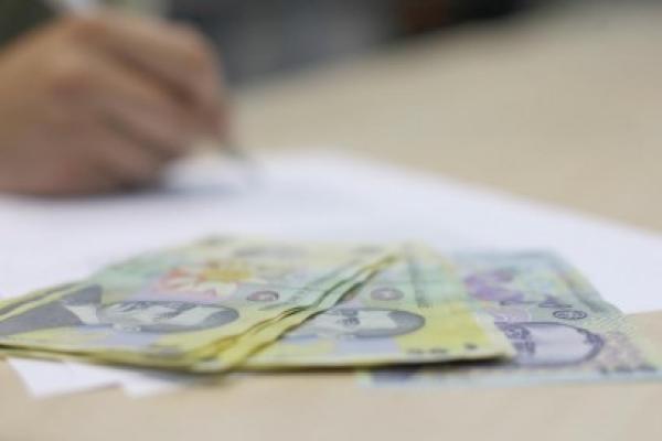 Plăţile în numerar între persoane fizice ar putea fi limitate